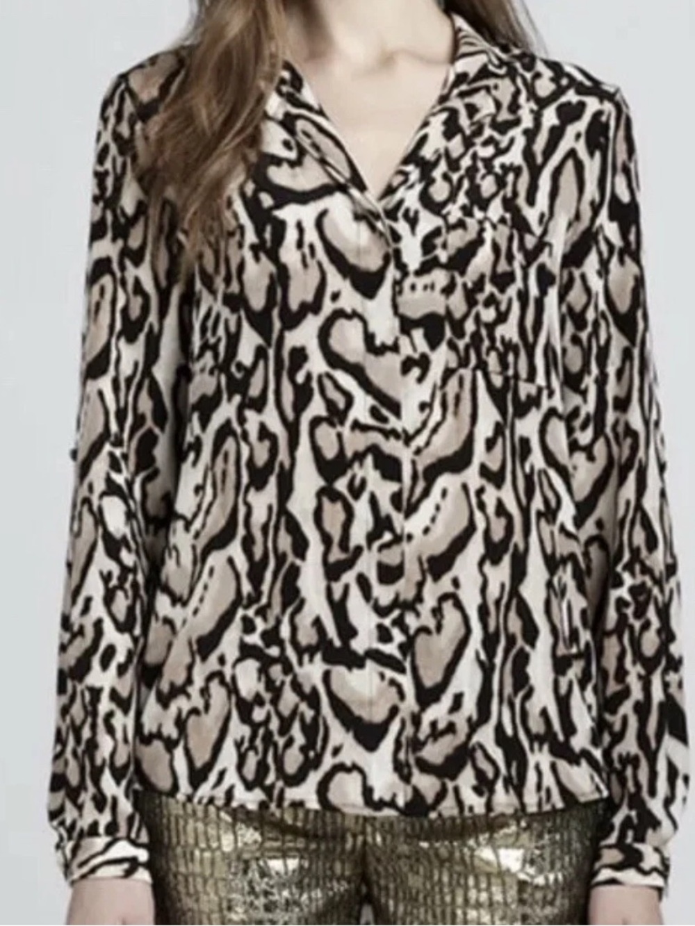 Diane von Furstenberg DVF Lorelei Size 4 Silk Animal Print Button Down Blouse